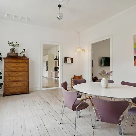 3 Bedroom Pet Friendly In Aero Prázdninový dům